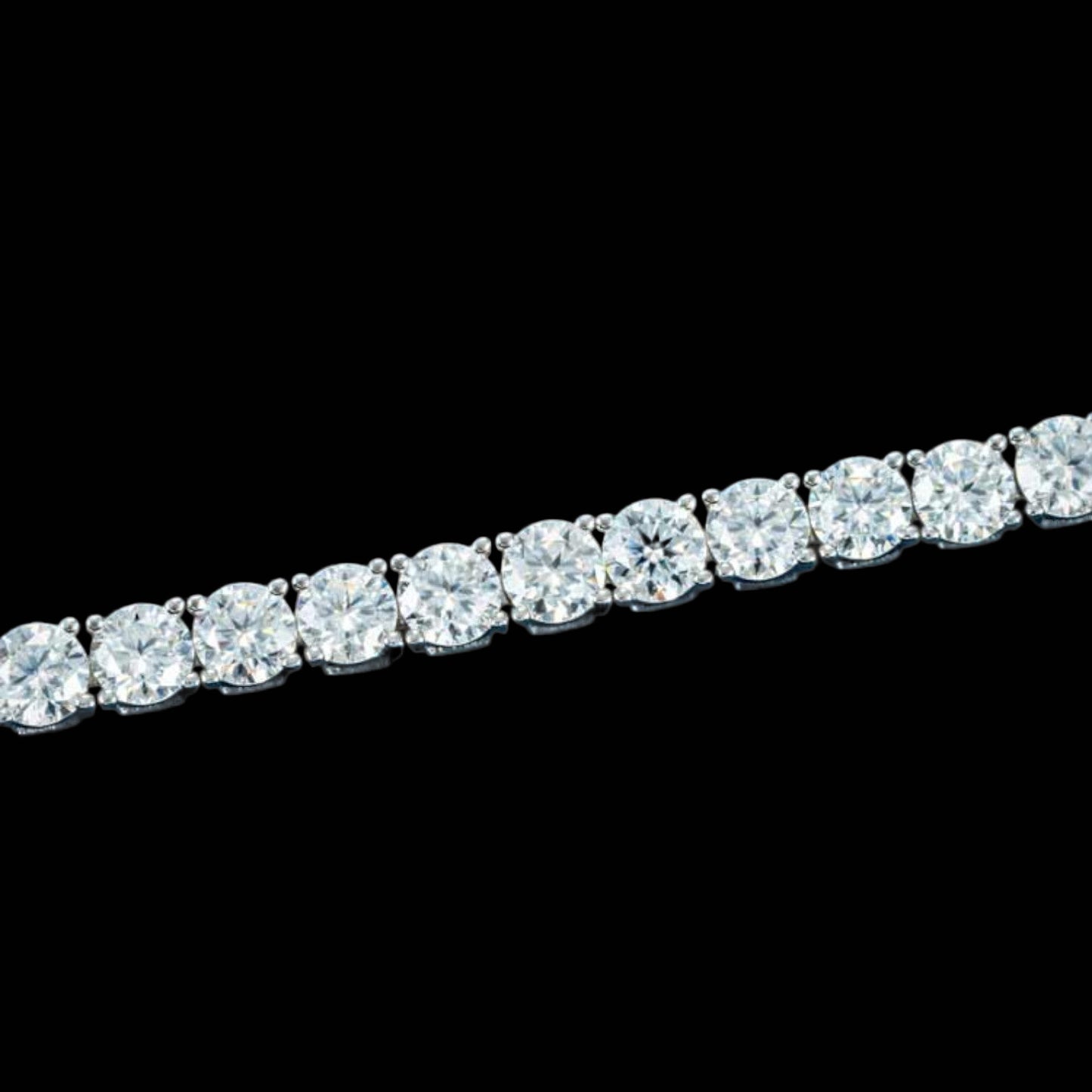 Eternal Glow · 3 mm / 7 in Moissanite Tennis Bracelet · 925 Sterling Silver