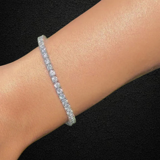 Eternal Glow · 3 mm / 7 in Moissanite Tennis Bracelet · 925 Sterling Silver