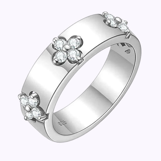 Ever-Bloom · Moissanite Clover Band · Sterling Silver