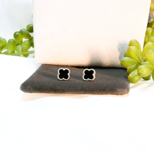 Ever-Bloom · 925 Sterling Silver Double-Sided Clover Stud Earrings · Black